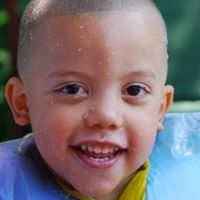 Robert Carmona Photo 20