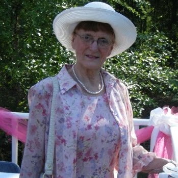 Norma Stevens Photo 35