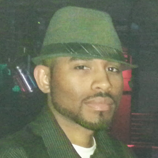 Julian Hayes Photo 37