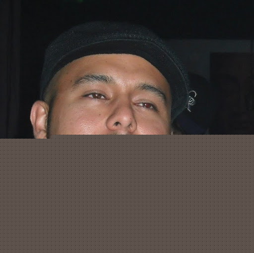 Jason Flores Photo 34
