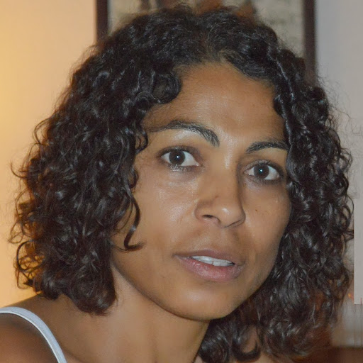 Isabel Ferreira Photo 17