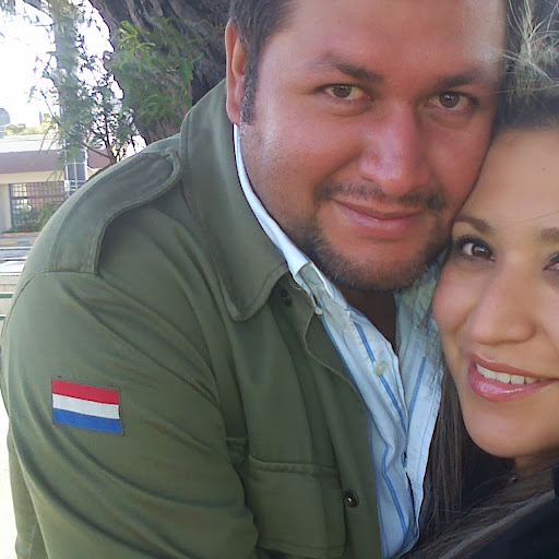 Roberto Torres Photo 44
