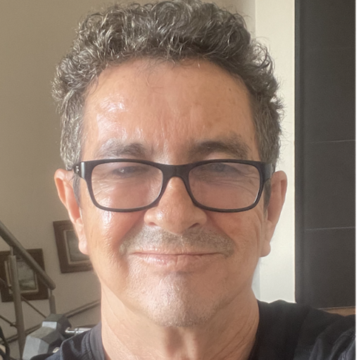 Reynaldo Castro Photo 5