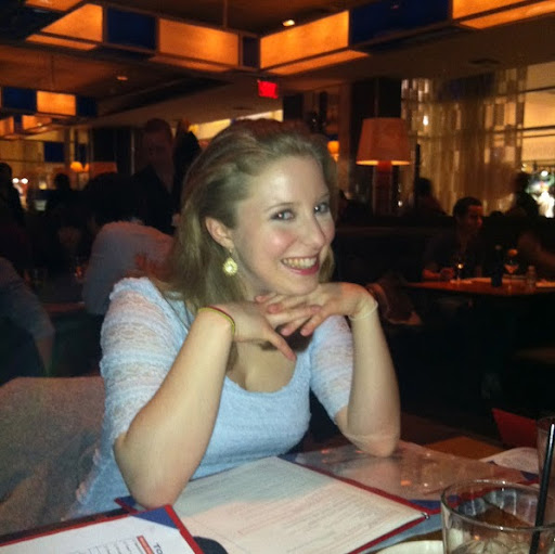 Elizabeth Duff Photo 9