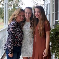 Beth Sutton Photo 25