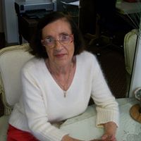 Betty Hooper Photo 7