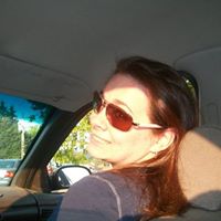 Sarah Hardy Photo 31