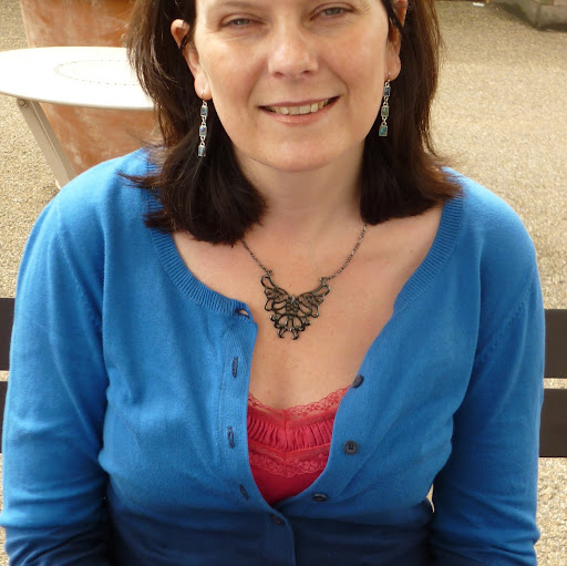 Angela Melvin Photo 33