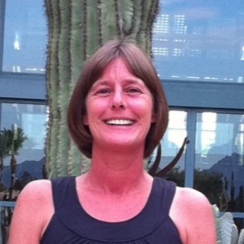 Lisa Roberts Photo 19