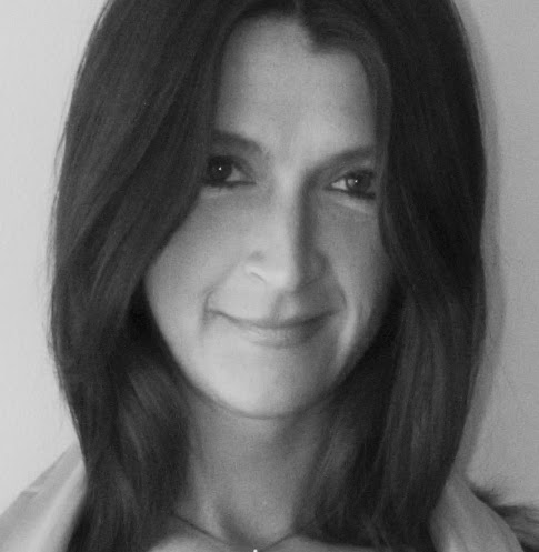 Jennifer Waite Photo 39