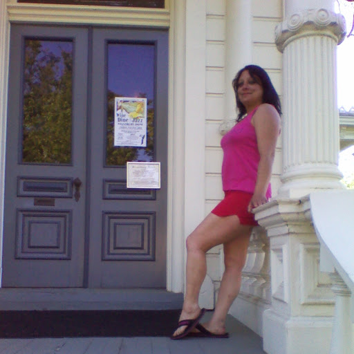 Annette Strong Photo 3