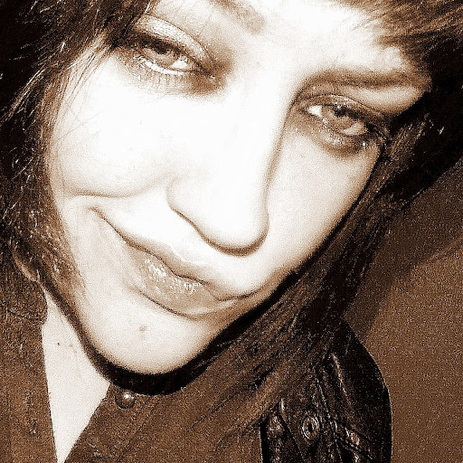 Debra Bell Photo 29