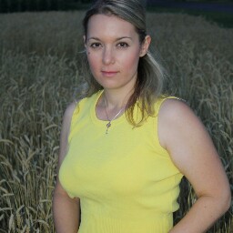Julie Donnelly Photo 39