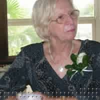 Sara Mckenzie Photo 42