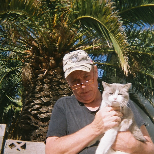 Robert Kinney Photo 13