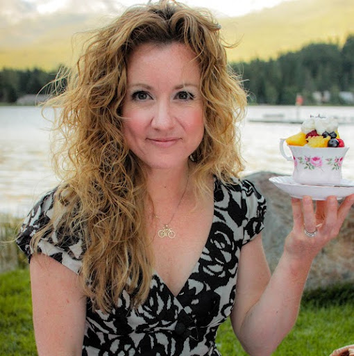 Nicole Fitzgerald Photo 18