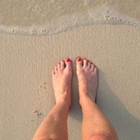 Elizabeth Mcnamara Photo 27