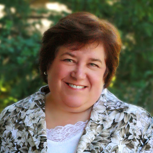 Julie Coleman Photo 36