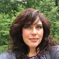 Christine Button Photo 29