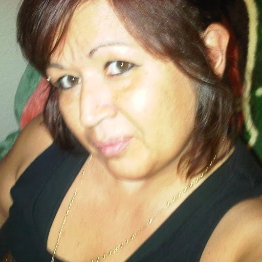 Debra Gomez Photo 17