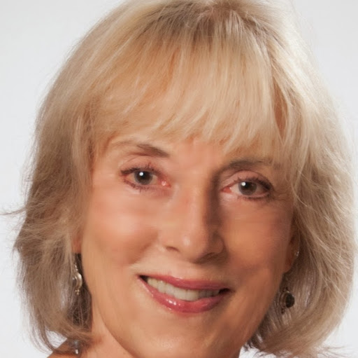 Mary Carter Photo 25