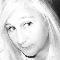 Kimberley Moore Photo 6