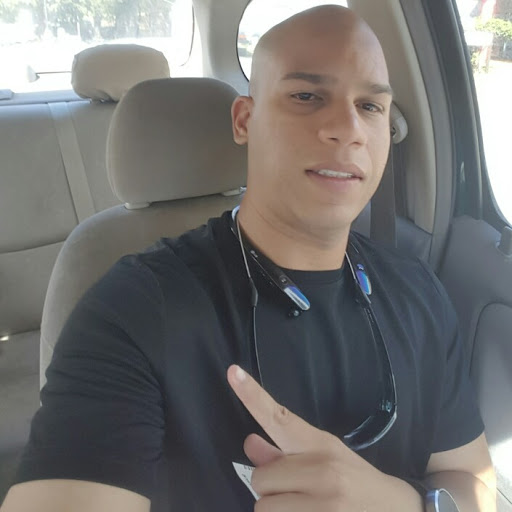 Efrain Colon Photo 15