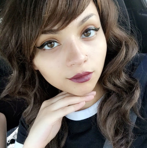 Victoria Clifford Photo 27