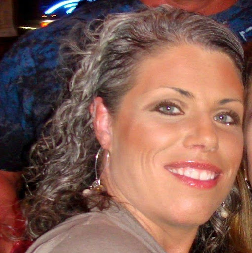 Jennifer Collins Photo 28