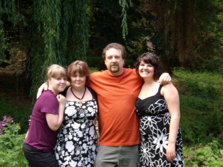 Donna Rhoades Photo 11