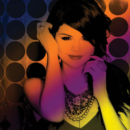 Elena Gomez Photo 7