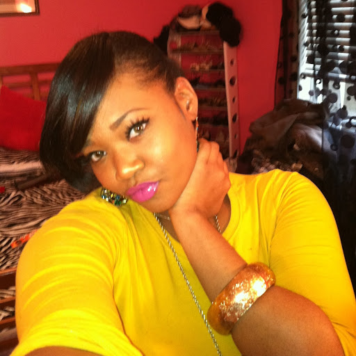 Kerri Walker Photo 19