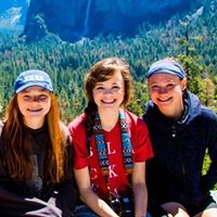 Claire Shelton Photo 10