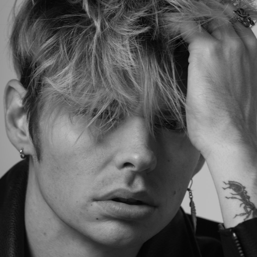 Bradley Hunt Photo 29