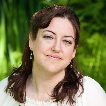 Christina Dickinson Photo 34
