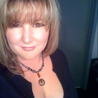 Angela Summers Photo 31
