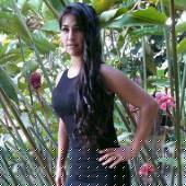 Elizabeth Santana Photo 23