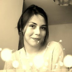 Elizabeth Duran Photo 6