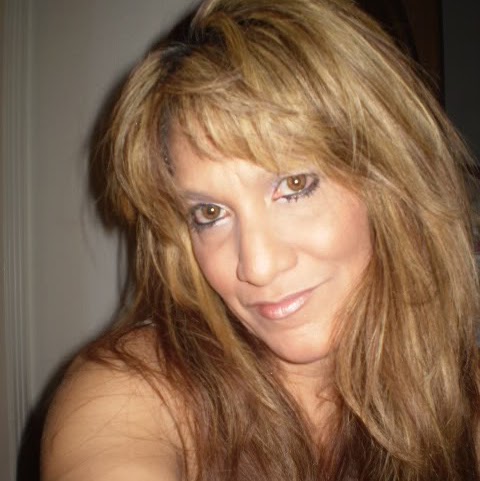 Ann Robles Photo 15