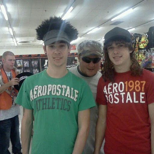 Kyle Shea Photo 34