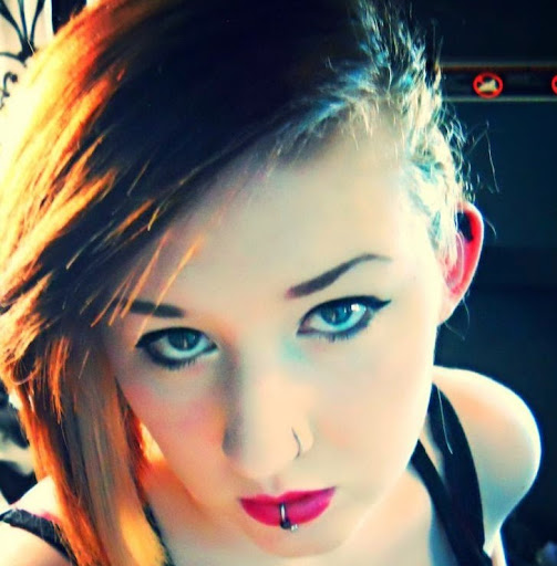 Amanda Haney Photo 15