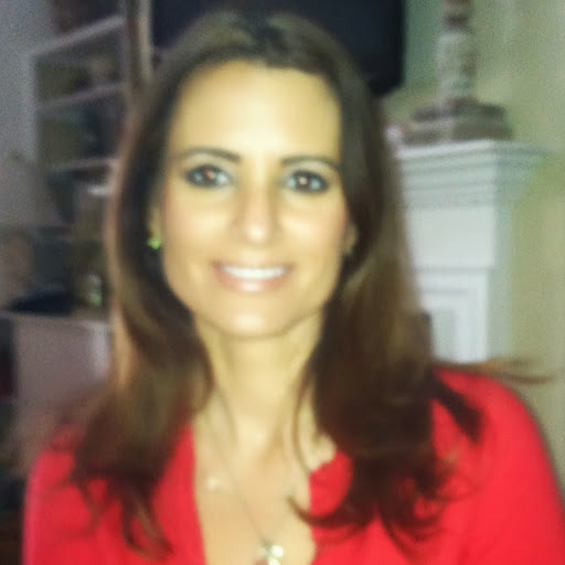 Elizabeth Moore Photo 57