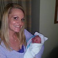 Holly Daniels Photo 25