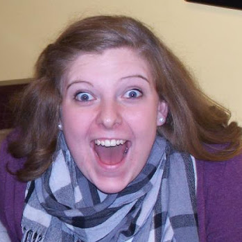 Katie Lowe Photo 31