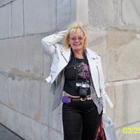 Marilyn Gray Photo 17