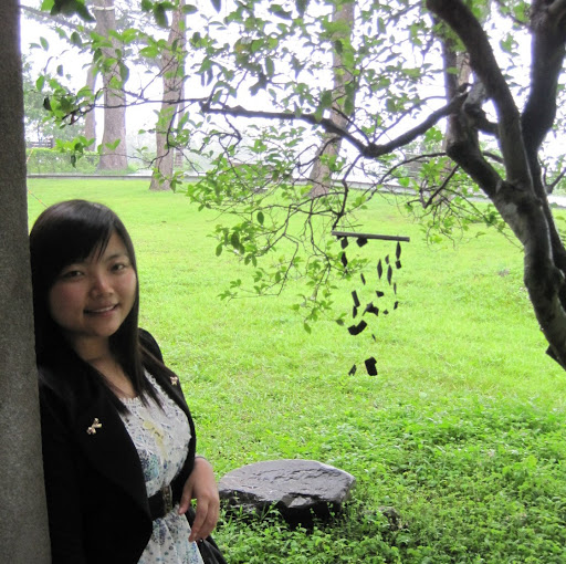Lingling Chen Photo 12