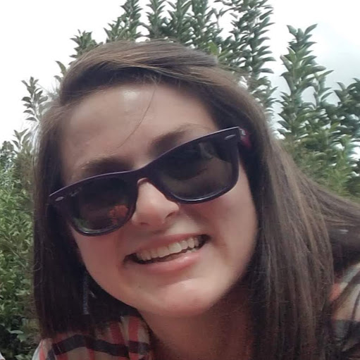 Ashley Rollins Photo 18