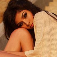 Mia Rowe Photo 2