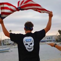 Ross Thompson Photo 47