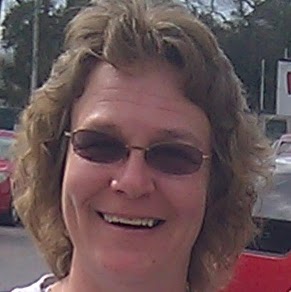 Ann Thompson Photo 15